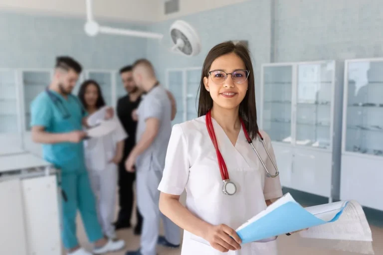 Bitrix24 CRM for Hospitals and Clinics